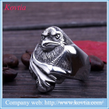 2015 new products hawk stainless steel ring bird pendants ring evil eye men ring